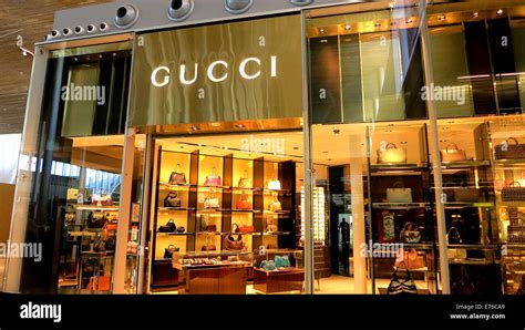 charles de gaulle airport gucci|charles de gaulle airport gift shops.